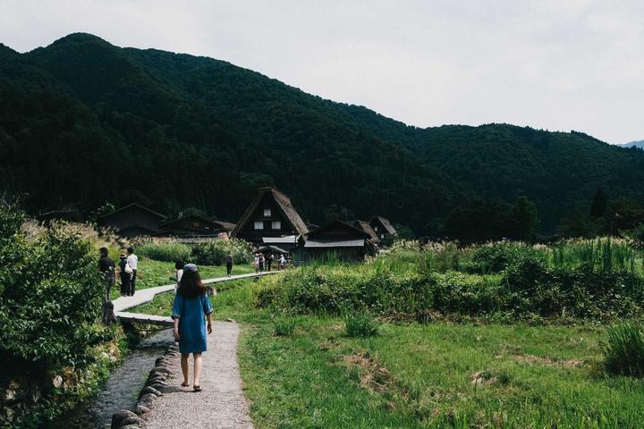 Exploring Shirakawa-go