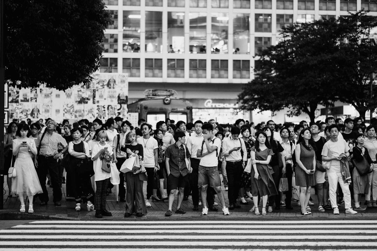 A sea of faces. Photo shot on a Fujifilm X-Pro2 with Fujinon XF 56mm f/1.2 R lens.