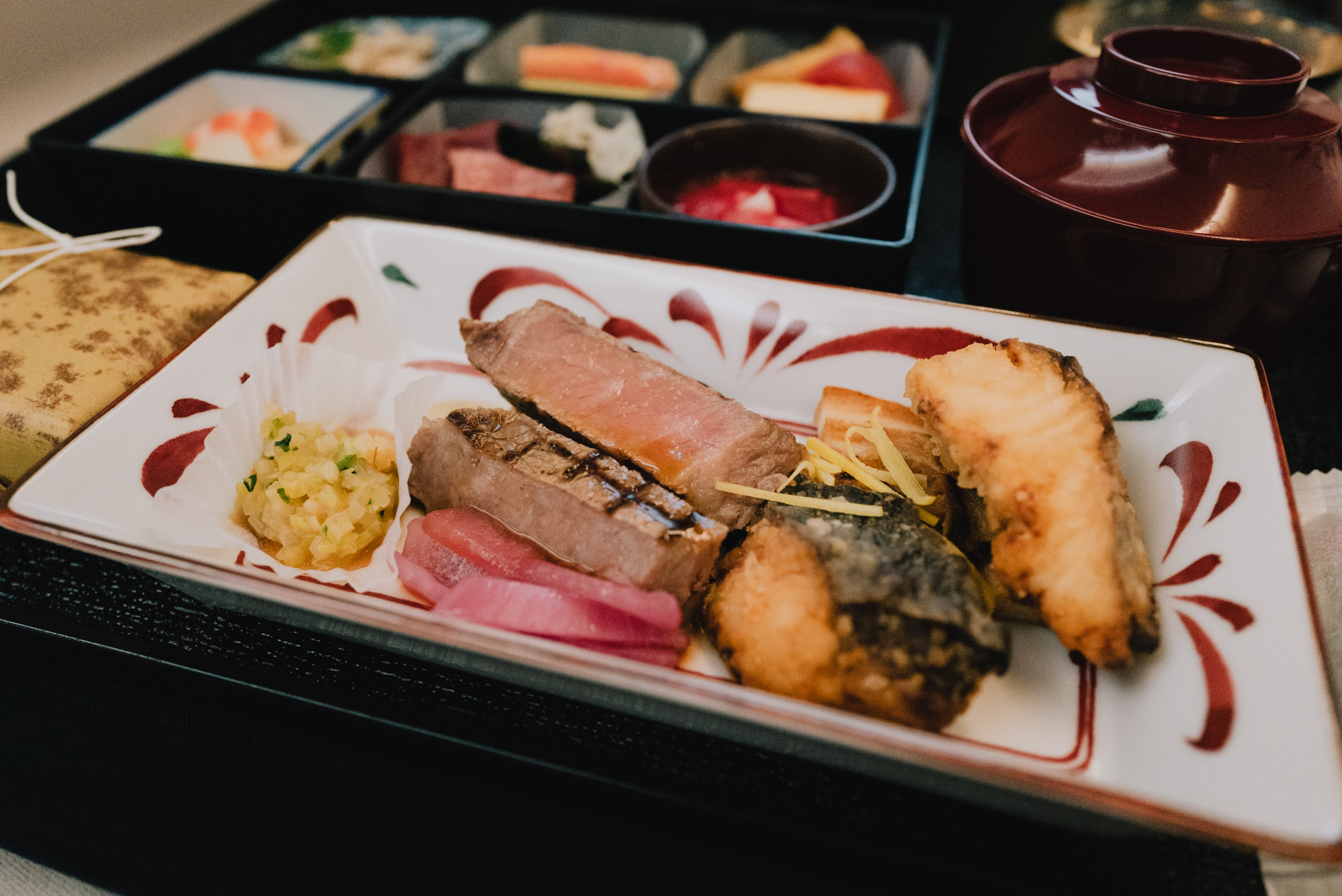 JAL business class appetizer and main course.