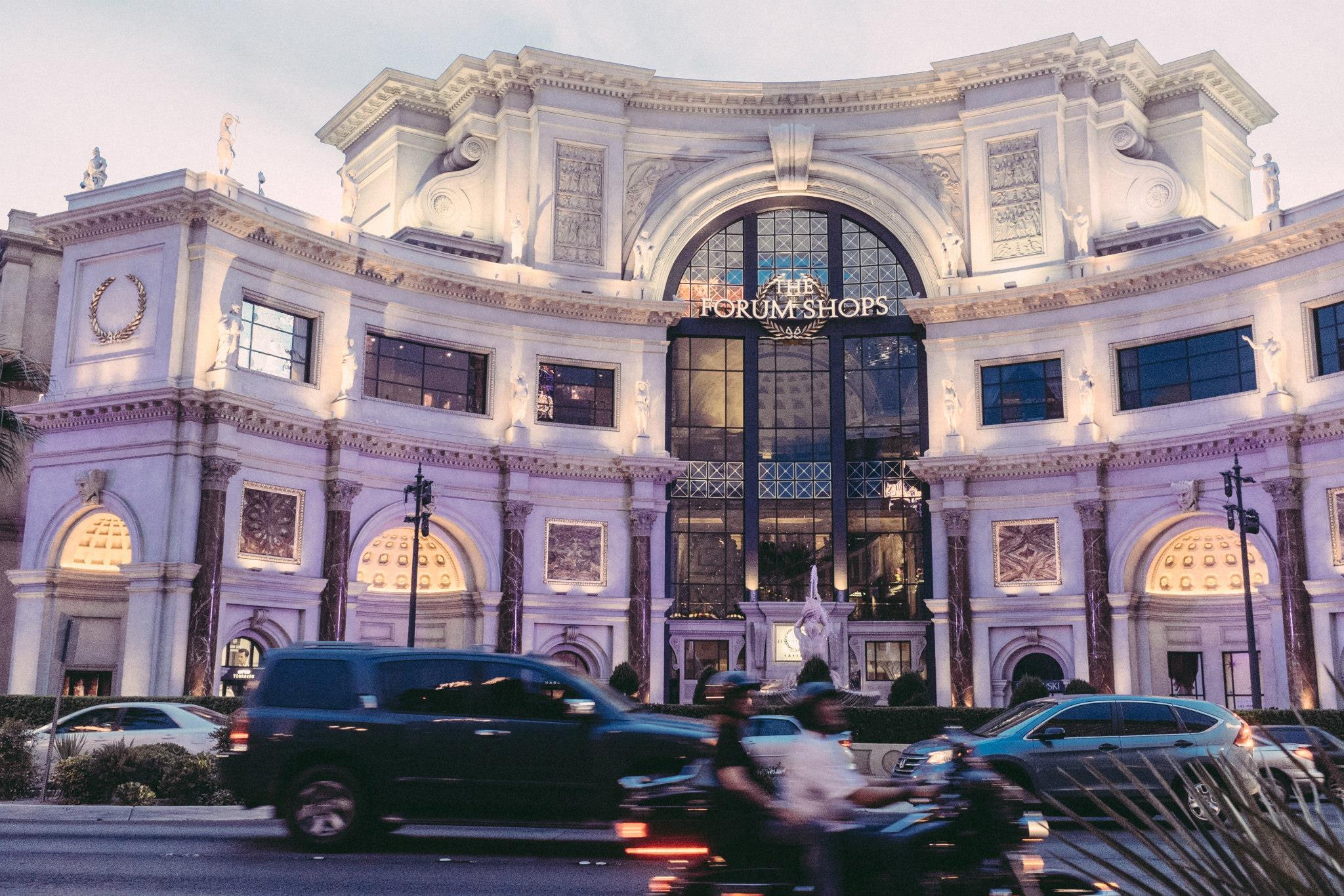Wynn Las Vegas, the Le Rêve theater, post-show at Le Rêve, and The Forum Shops.