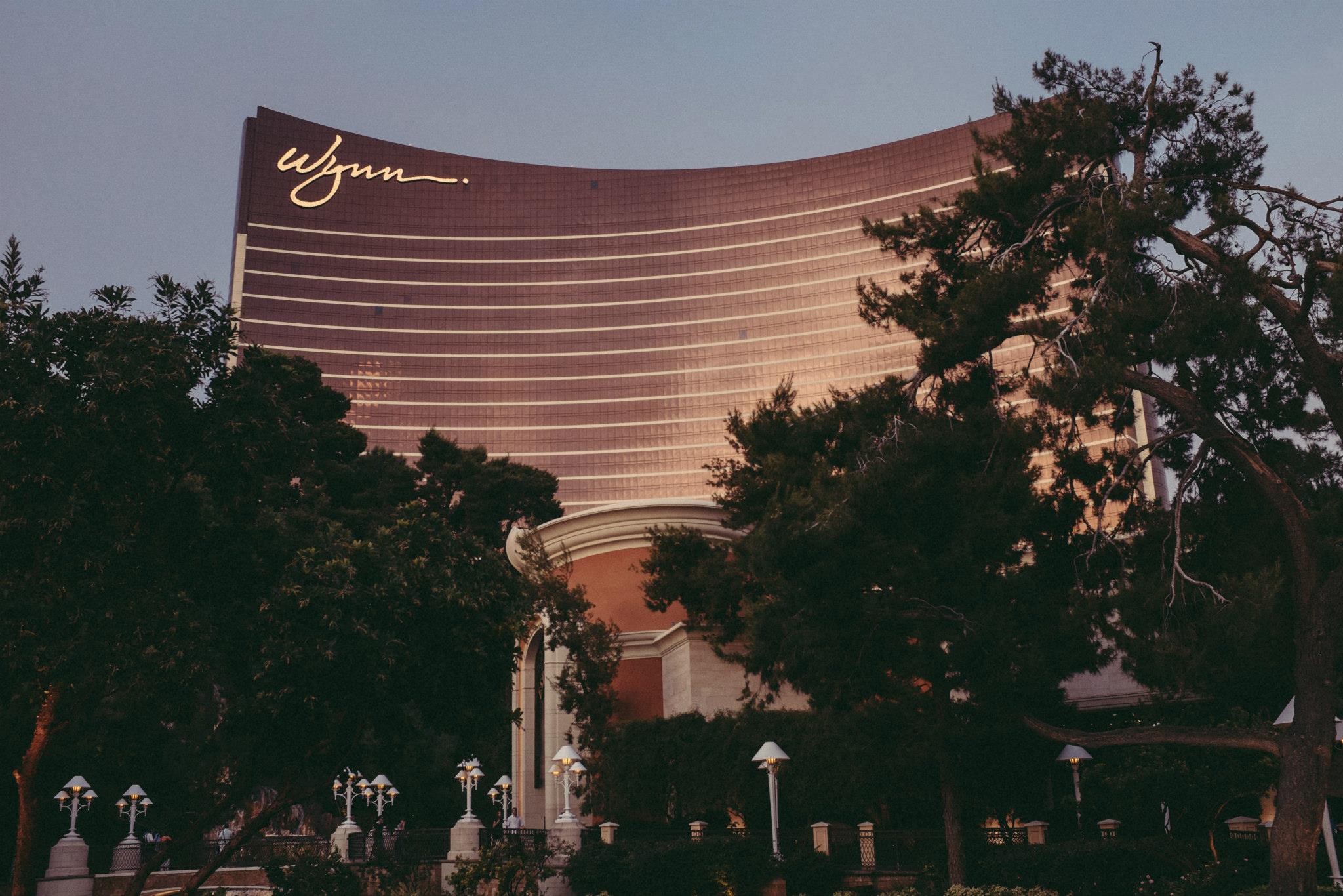 Wynn Las Vegas, the Le Rêve theater, post-show at Le Rêve, and The Forum Shops.