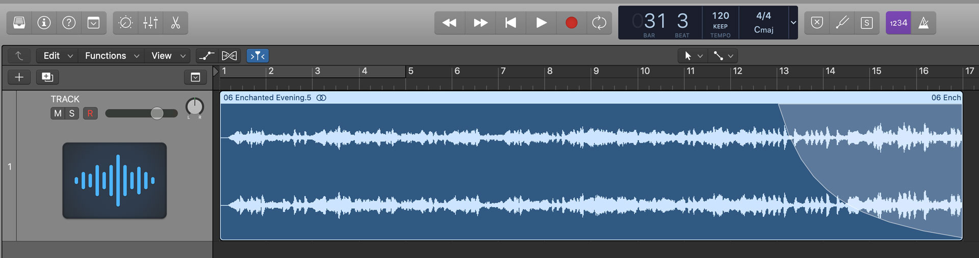 A logarithmic curve fade out in Logic Pro X.